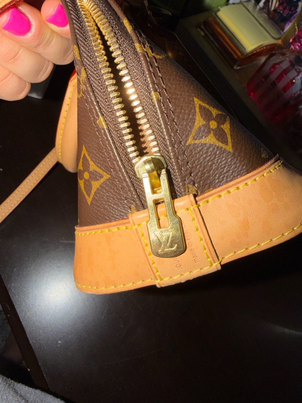 Louis Vuitton Monogram Alma BB - Picture 3 of 9